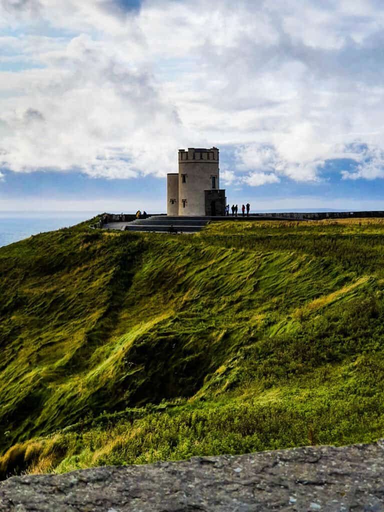 4 Scenic Must-See Spots in Ireland